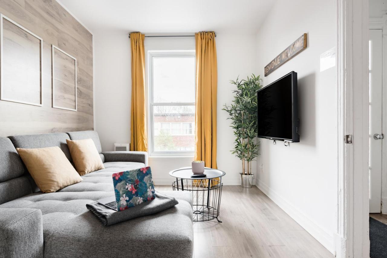 Apartments Near Montreal Olympic Park Екстер'єр фото