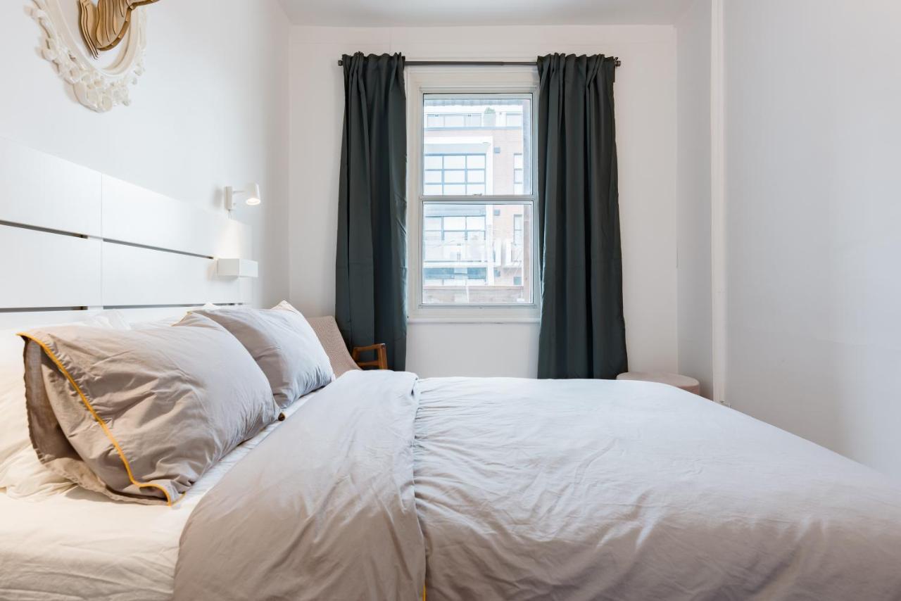 Apartments Near Montreal Olympic Park Екстер'єр фото